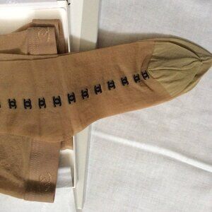 Chanel Vintage 01P CC Logo Tights Size 3 – Rare Deadstock Authentic Designer